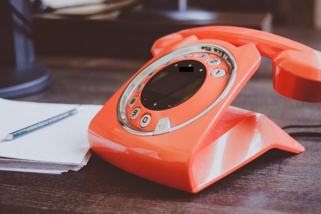 telefono con disco combinatore